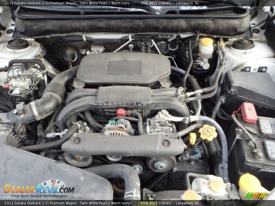 2011 Subaru Outback 2.5i Premium Wagon Satin White Pearl / Warm Ivory Photo #21