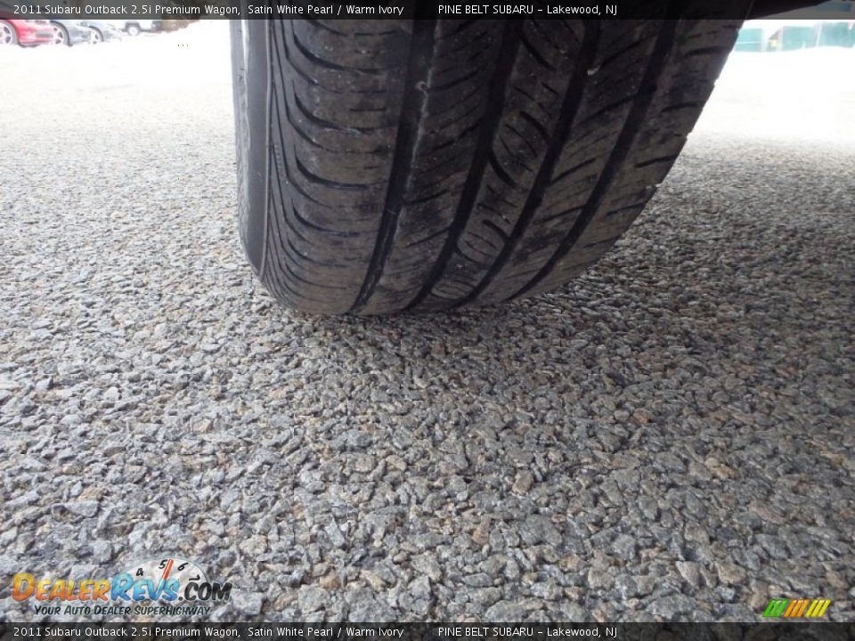2011 Subaru Outback 2.5i Premium Wagon Satin White Pearl / Warm Ivory Photo #24