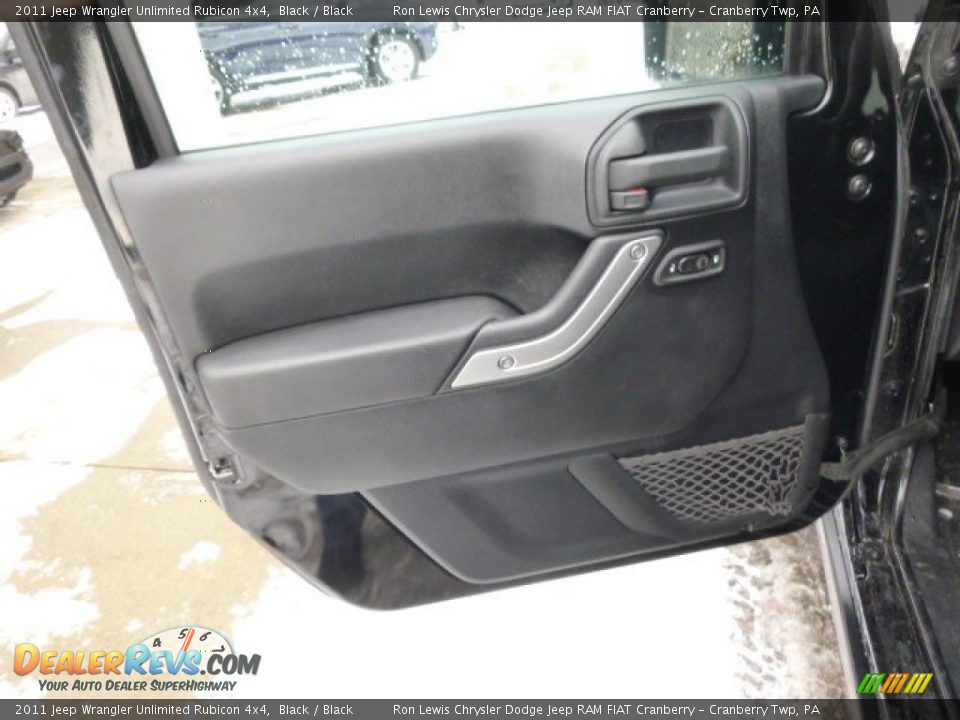 2011 Jeep Wrangler Unlimited Rubicon 4x4 Black / Black Photo #11