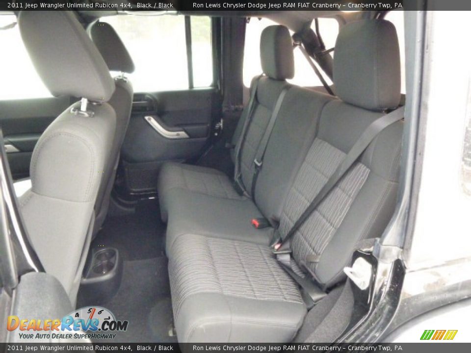 2011 Jeep Wrangler Unlimited Rubicon 4x4 Black / Black Photo #12
