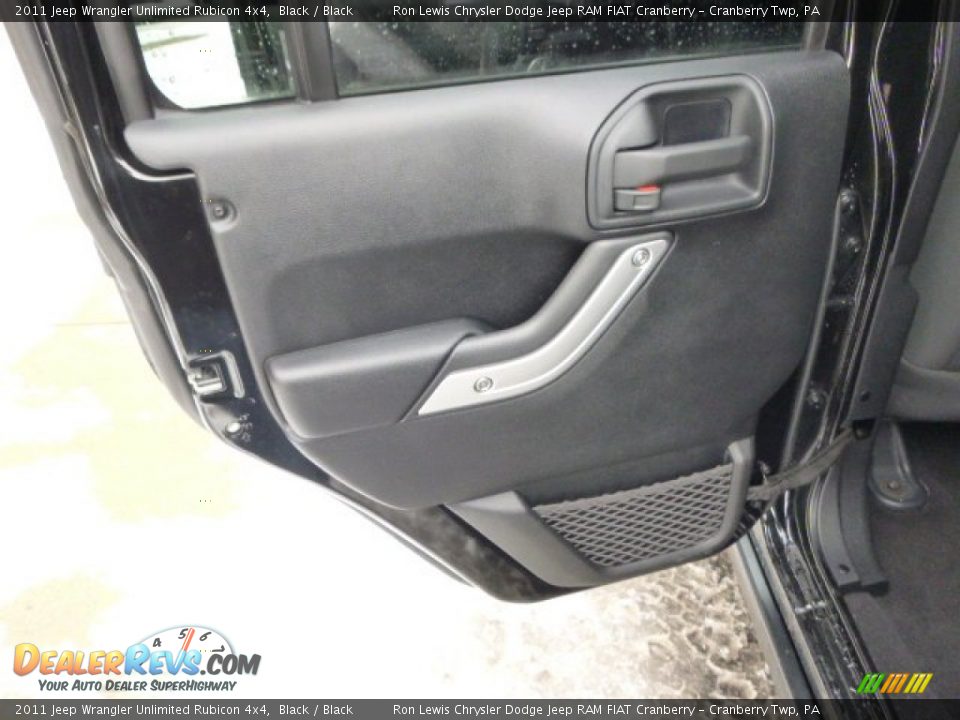 2011 Jeep Wrangler Unlimited Rubicon 4x4 Black / Black Photo #13