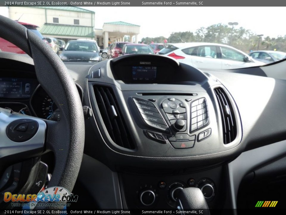 2014 Ford Escape SE 2.0L EcoBoost Oxford White / Medium Light Stone Photo #21
