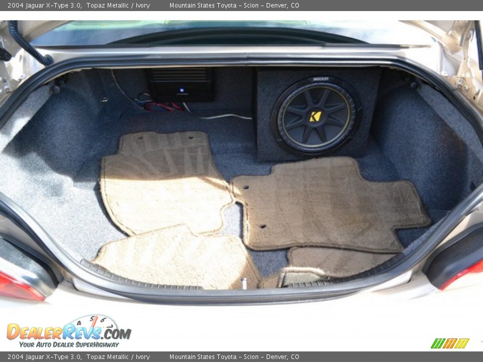 2004 Jaguar X-Type 3.0 Topaz Metallic / Ivory Photo #24
