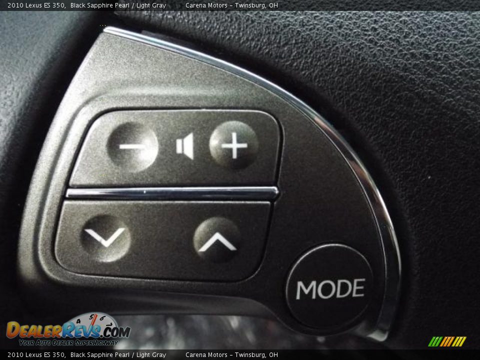 Controls of 2010 Lexus ES 350 Photo #28