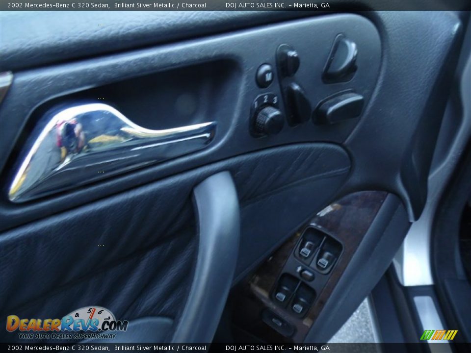 2002 Mercedes-Benz C 320 Sedan Brilliant Silver Metallic / Charcoal Photo #18