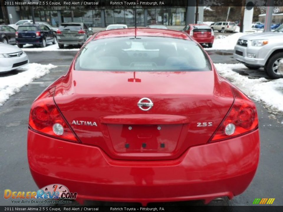 2011 Nissan Altima 2.5 S Coupe Red Alert / Charcoal Photo #16