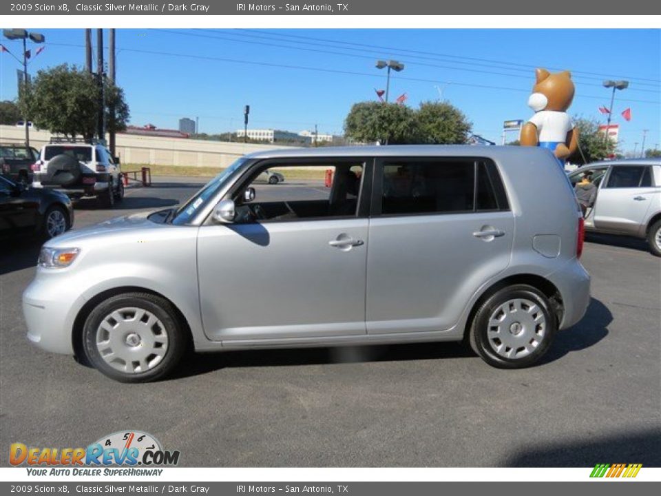 2009 Scion xB Classic Silver Metallic / Dark Gray Photo #4