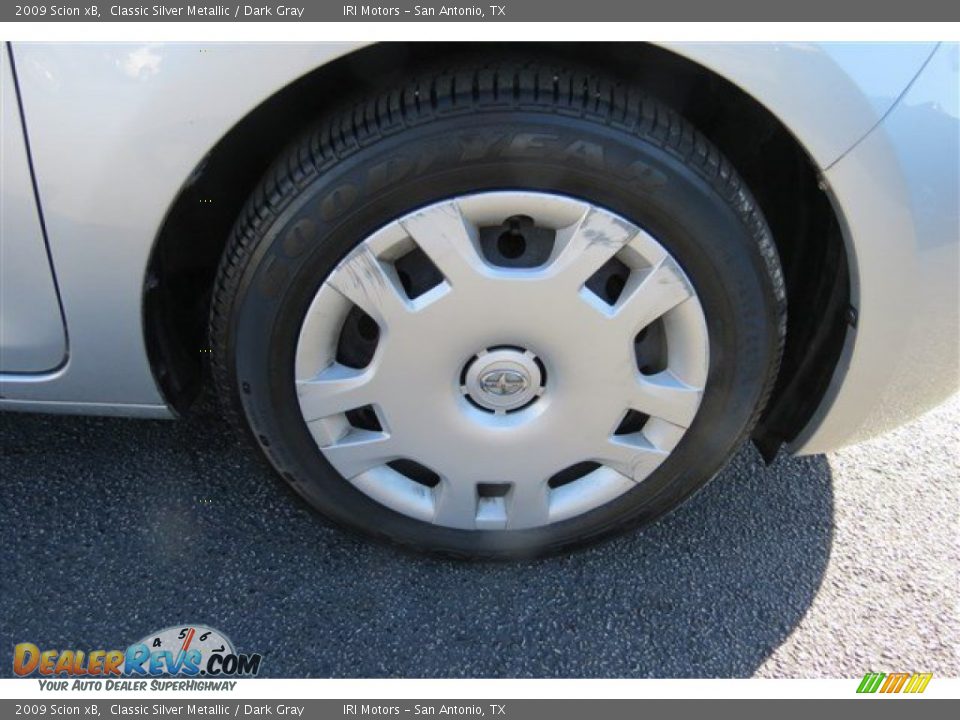 2009 Scion xB Classic Silver Metallic / Dark Gray Photo #9