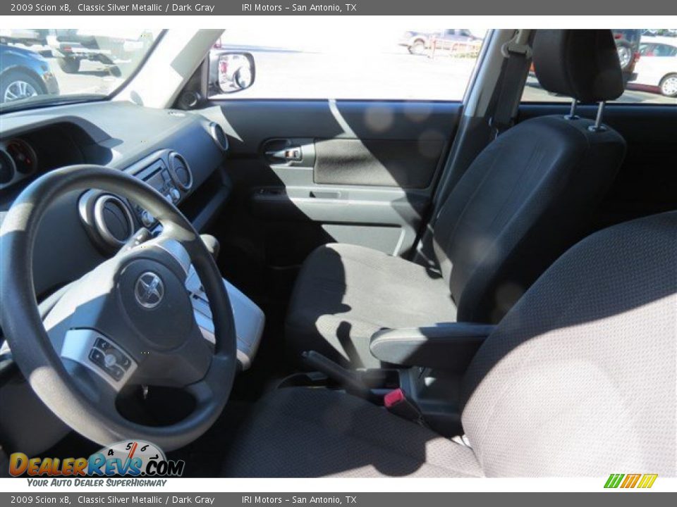 2009 Scion xB Classic Silver Metallic / Dark Gray Photo #11