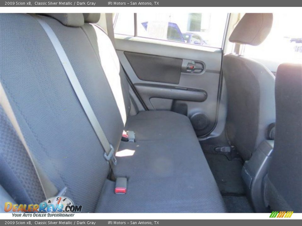 2009 Scion xB Classic Silver Metallic / Dark Gray Photo #14