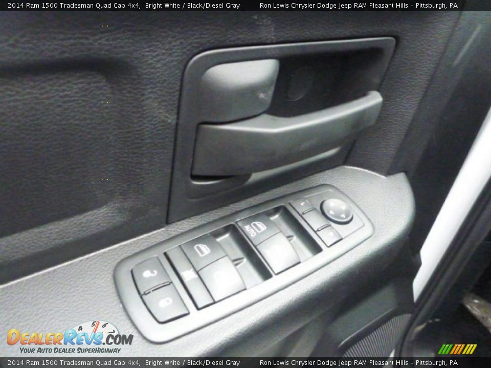 2014 Ram 1500 Tradesman Quad Cab 4x4 Bright White / Black/Diesel Gray Photo #15