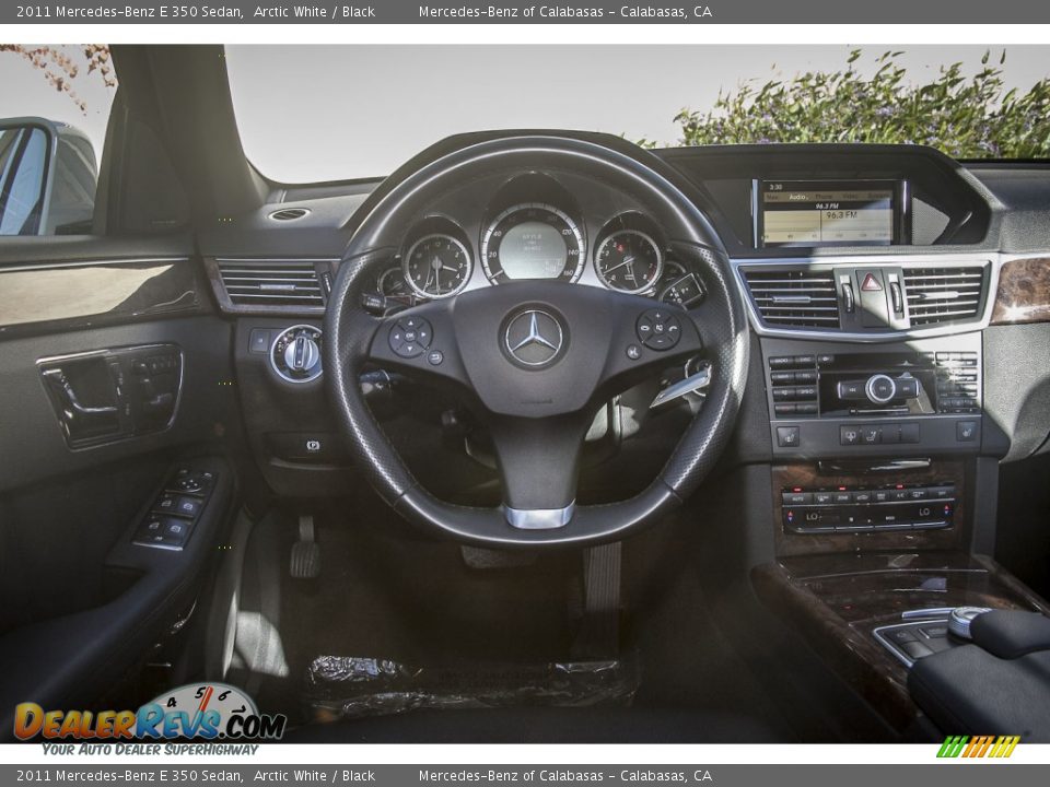 2011 Mercedes-Benz E 350 Sedan Arctic White / Black Photo #4
