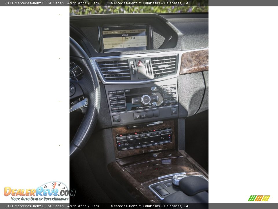 2011 Mercedes-Benz E 350 Sedan Arctic White / Black Photo #5