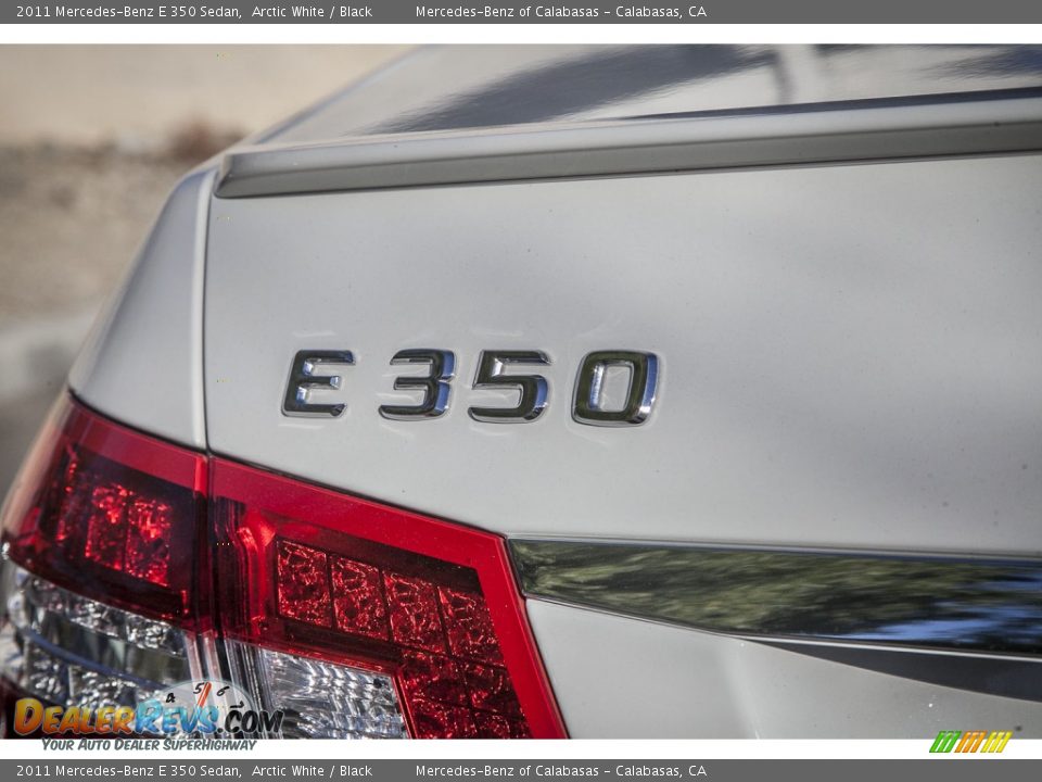 2011 Mercedes-Benz E 350 Sedan Arctic White / Black Photo #7