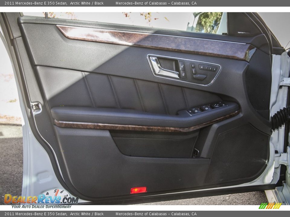 2011 Mercedes-Benz E 350 Sedan Arctic White / Black Photo #18