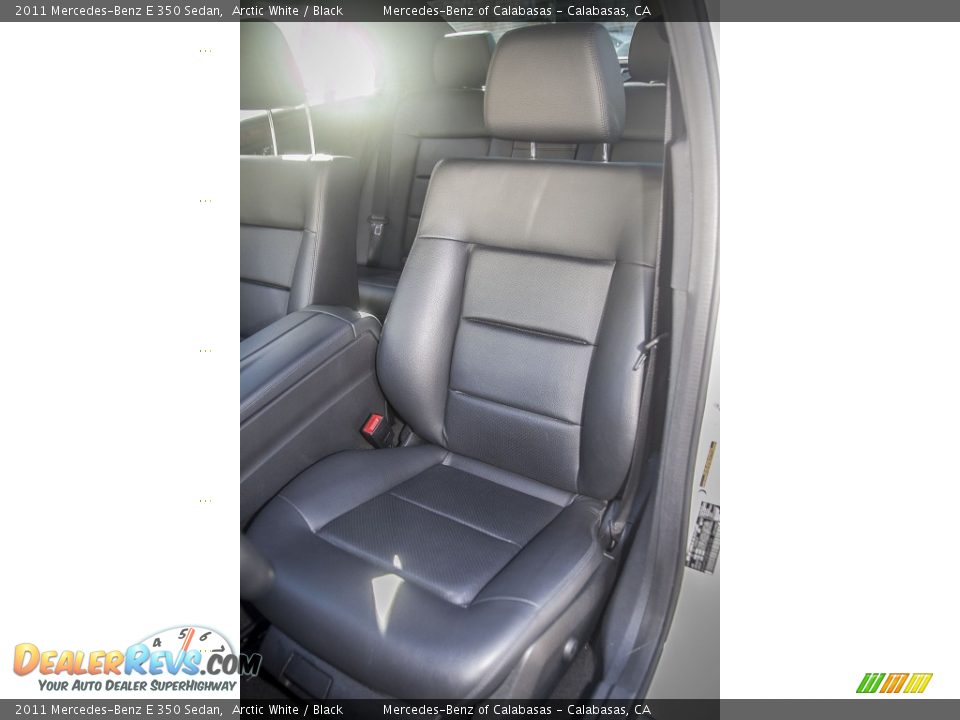 2011 Mercedes-Benz E 350 Sedan Arctic White / Black Photo #20