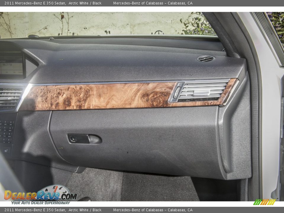 2011 Mercedes-Benz E 350 Sedan Arctic White / Black Photo #21