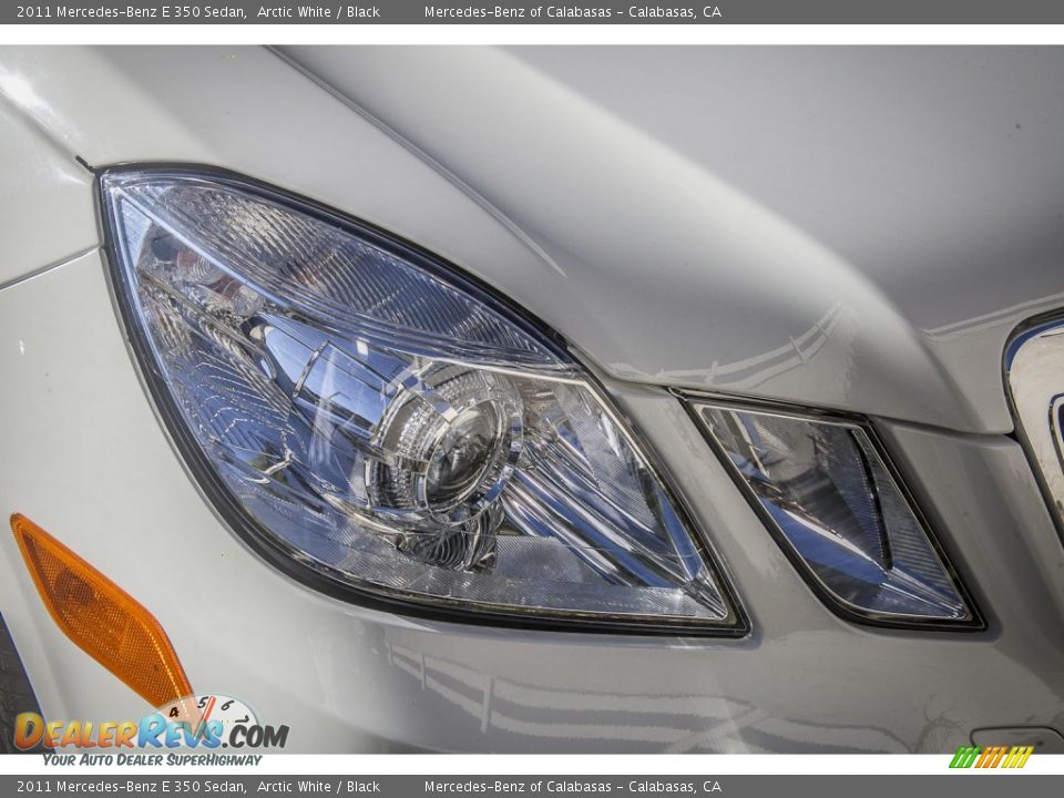 2011 Mercedes-Benz E 350 Sedan Arctic White / Black Photo #26