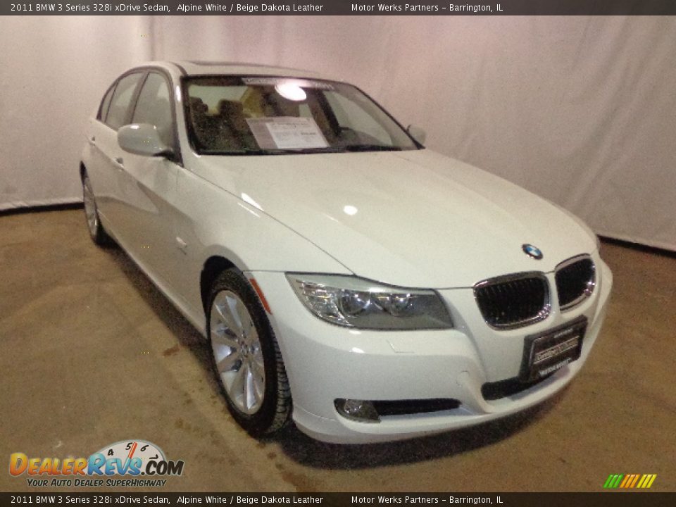 2011 BMW 3 Series 328i xDrive Sedan Alpine White / Beige Dakota Leather Photo #2