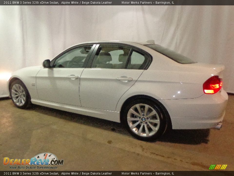 2011 BMW 3 Series 328i xDrive Sedan Alpine White / Beige Dakota Leather Photo #4