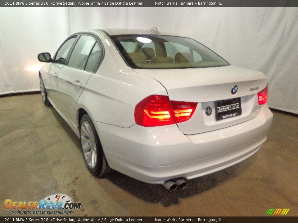 2011 BMW 3 Series 328i xDrive Sedan Alpine White / Beige Dakota Leather Photo #5