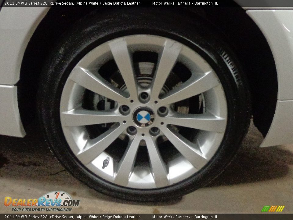 2011 BMW 3 Series 328i xDrive Sedan Alpine White / Beige Dakota Leather Photo #8