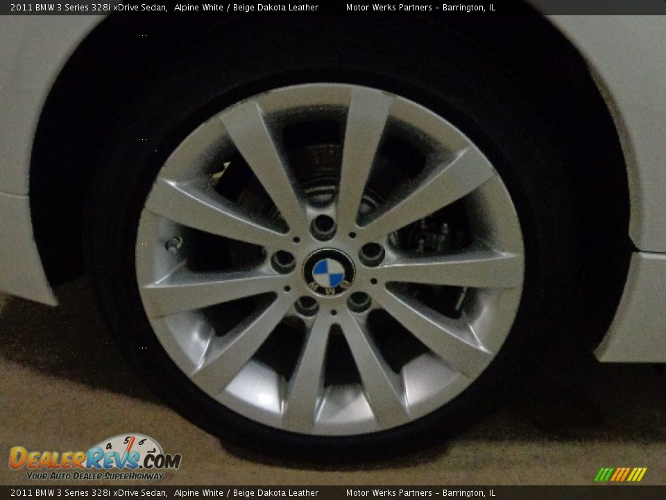 2011 BMW 3 Series 328i xDrive Sedan Alpine White / Beige Dakota Leather Photo #11