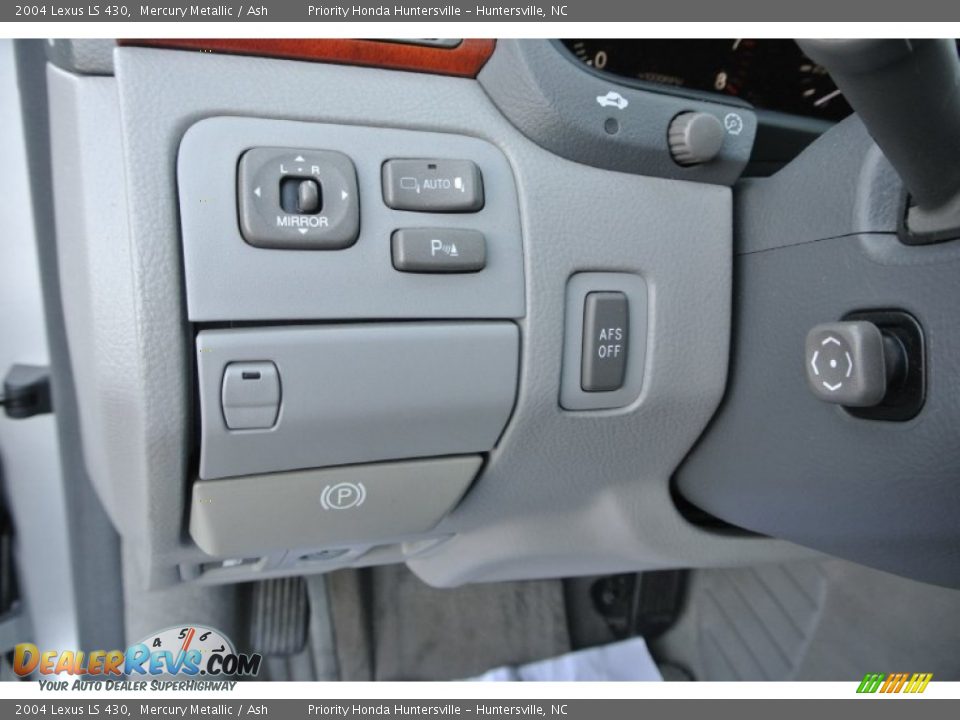 2004 Lexus LS 430 Mercury Metallic / Ash Photo #13
