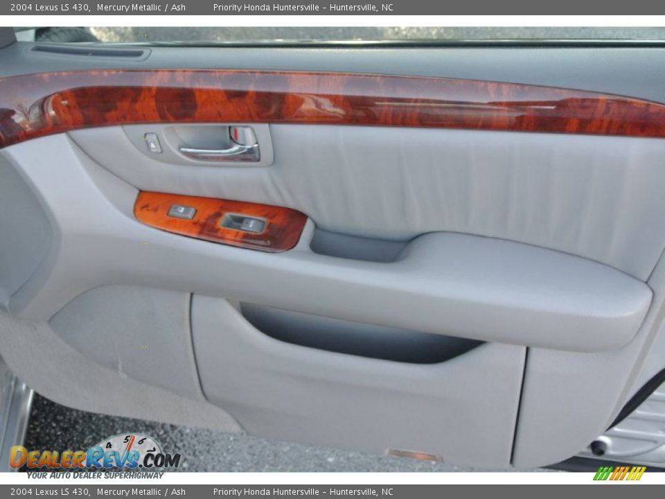 2004 Lexus LS 430 Mercury Metallic / Ash Photo #24