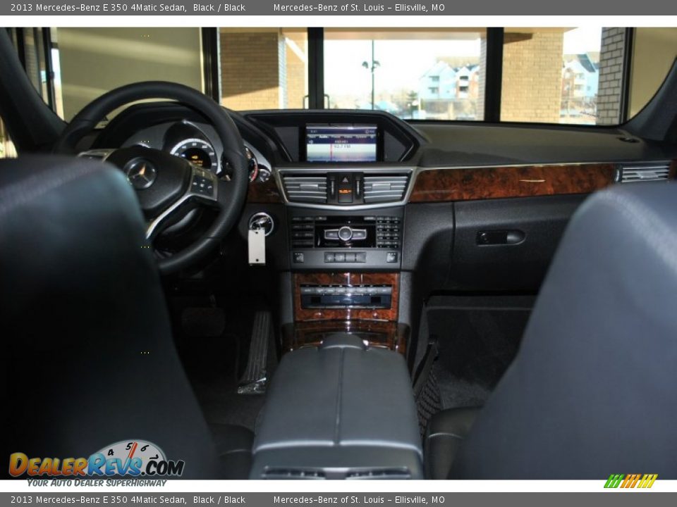 2013 Mercedes-Benz E 350 4Matic Sedan Black / Black Photo #2