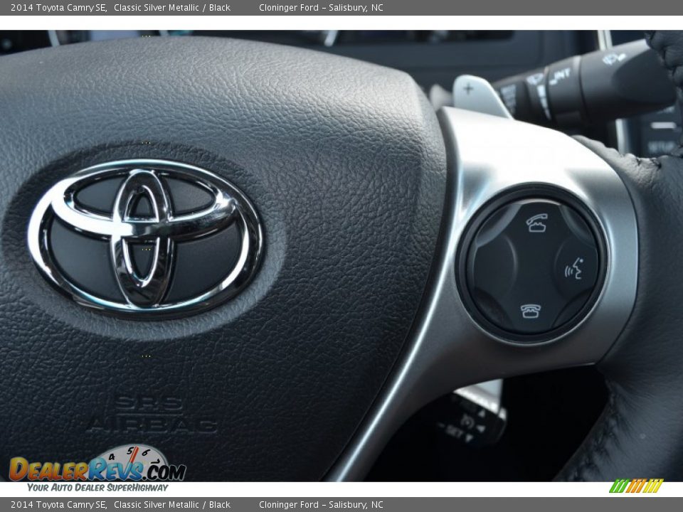 2014 Toyota Camry SE Classic Silver Metallic / Black Photo #18