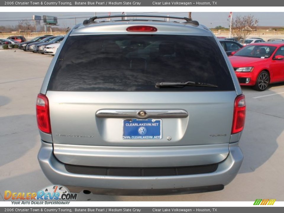 2006 Chrysler Town & Country Touring Butane Blue Pearl / Medium Slate Gray Photo #8