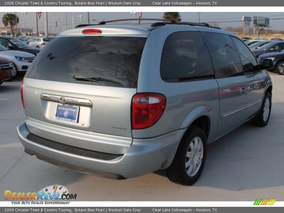 2006 Chrysler Town & Country Touring Butane Blue Pearl / Medium Slate Gray Photo #9