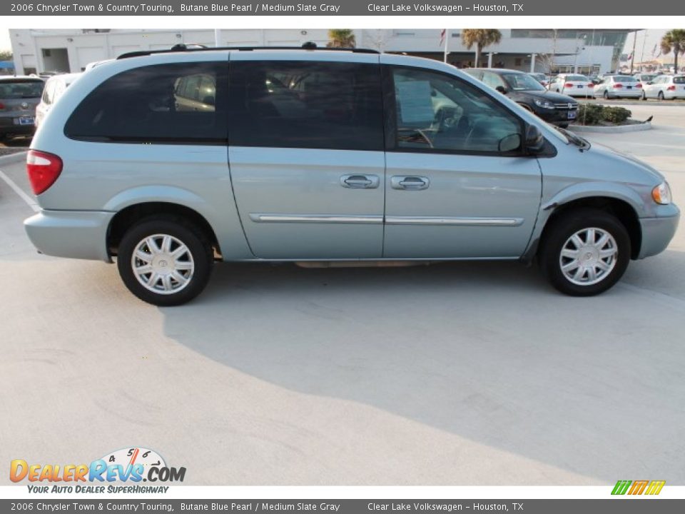 2006 Chrysler Town & Country Touring Butane Blue Pearl / Medium Slate Gray Photo #10
