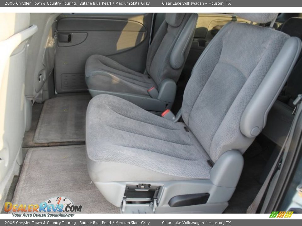 2006 Chrysler Town & Country Touring Butane Blue Pearl / Medium Slate Gray Photo #23