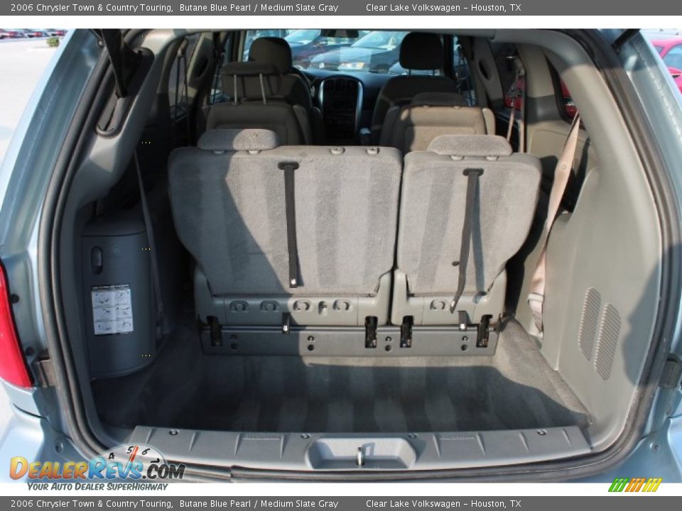 2006 Chrysler Town & Country Touring Butane Blue Pearl / Medium Slate Gray Photo #27