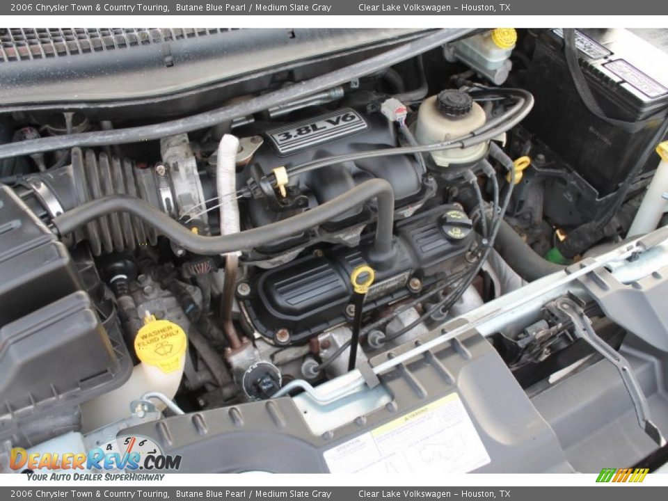 2006 Chrysler Town & Country Touring Butane Blue Pearl / Medium Slate Gray Photo #30