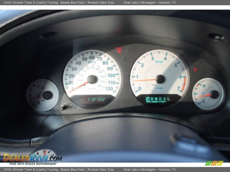 2006 Chrysler Town & Country Touring Butane Blue Pearl / Medium Slate Gray Photo #32