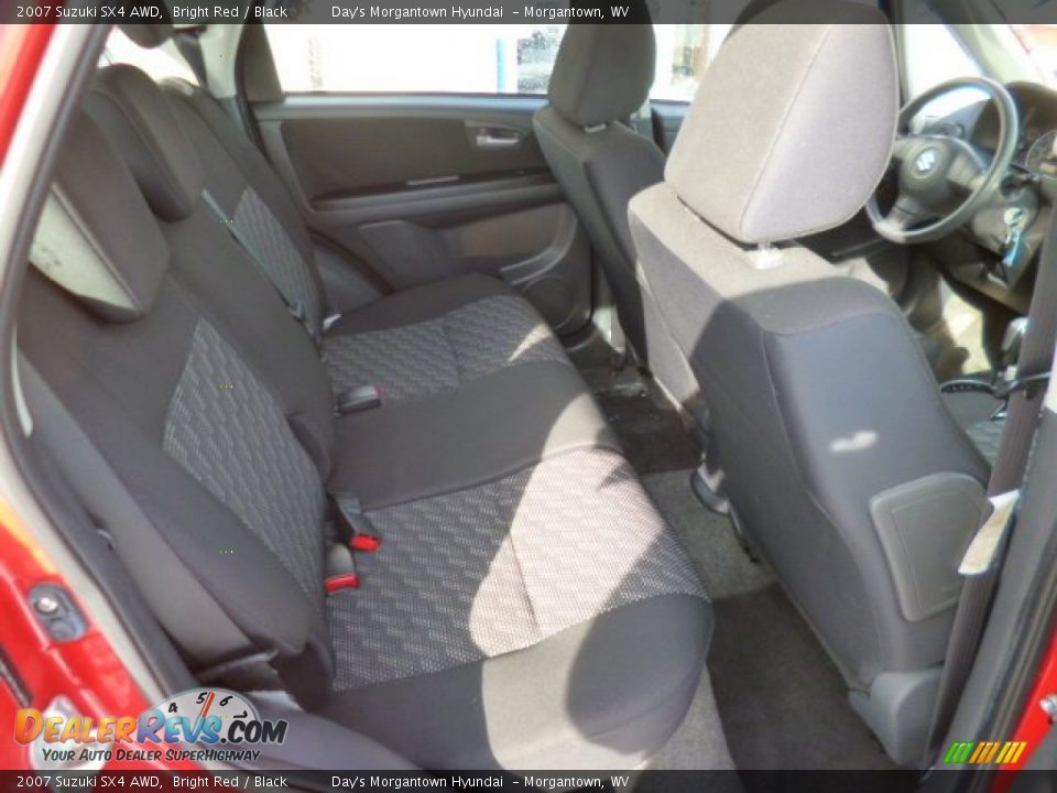 2007 Suzuki SX4 AWD Bright Red / Black Photo #12
