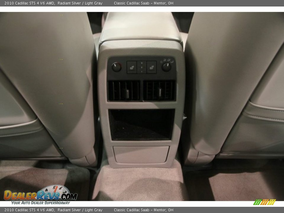 2010 Cadillac STS 4 V6 AWD Radiant Silver / Light Gray Photo #24