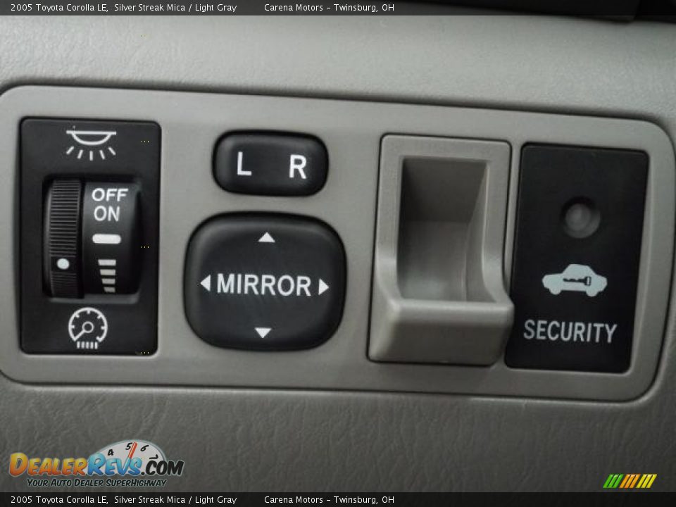 2005 Toyota Corolla LE Silver Streak Mica / Light Gray Photo #6