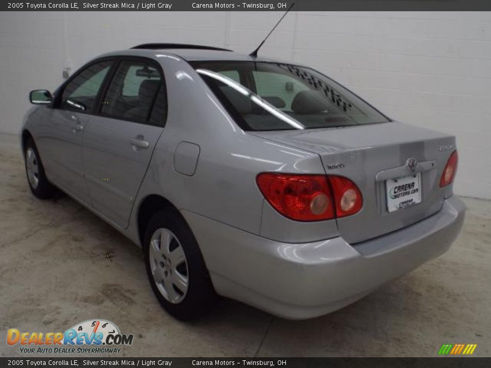 2005 Toyota Corolla LE Silver Streak Mica / Light Gray Photo #10
