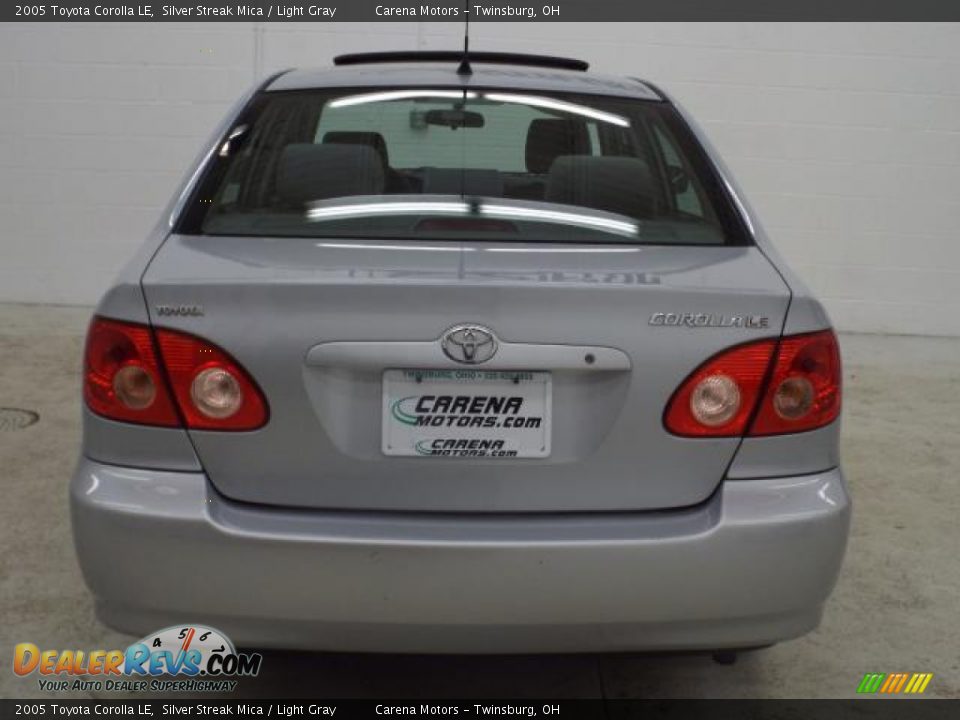2005 Toyota Corolla LE Silver Streak Mica / Light Gray Photo #11