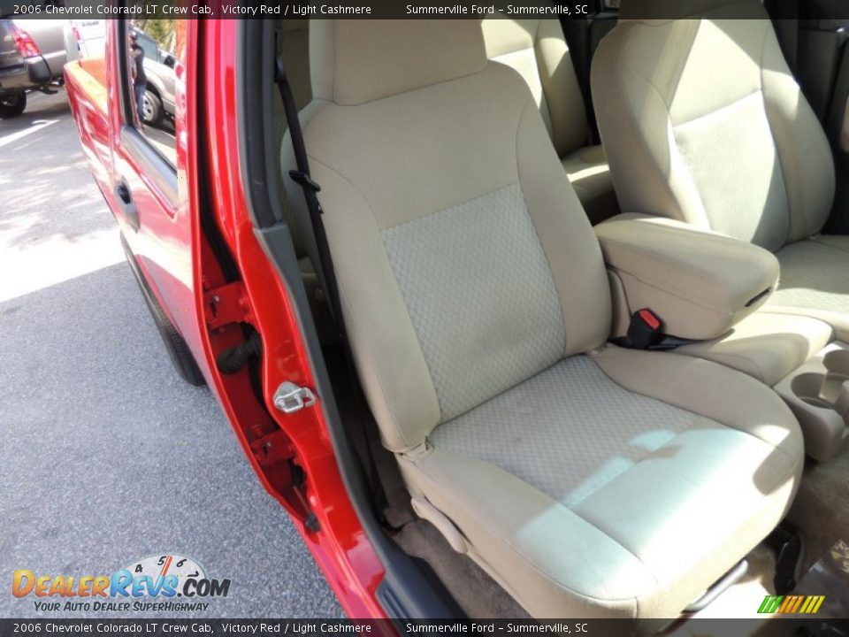 2006 Chevrolet Colorado LT Crew Cab Victory Red / Light Cashmere Photo #8