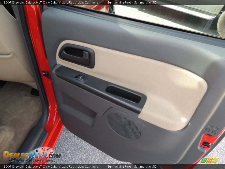 2006 Chevrolet Colorado LT Crew Cab Victory Red / Light Cashmere Photo #11