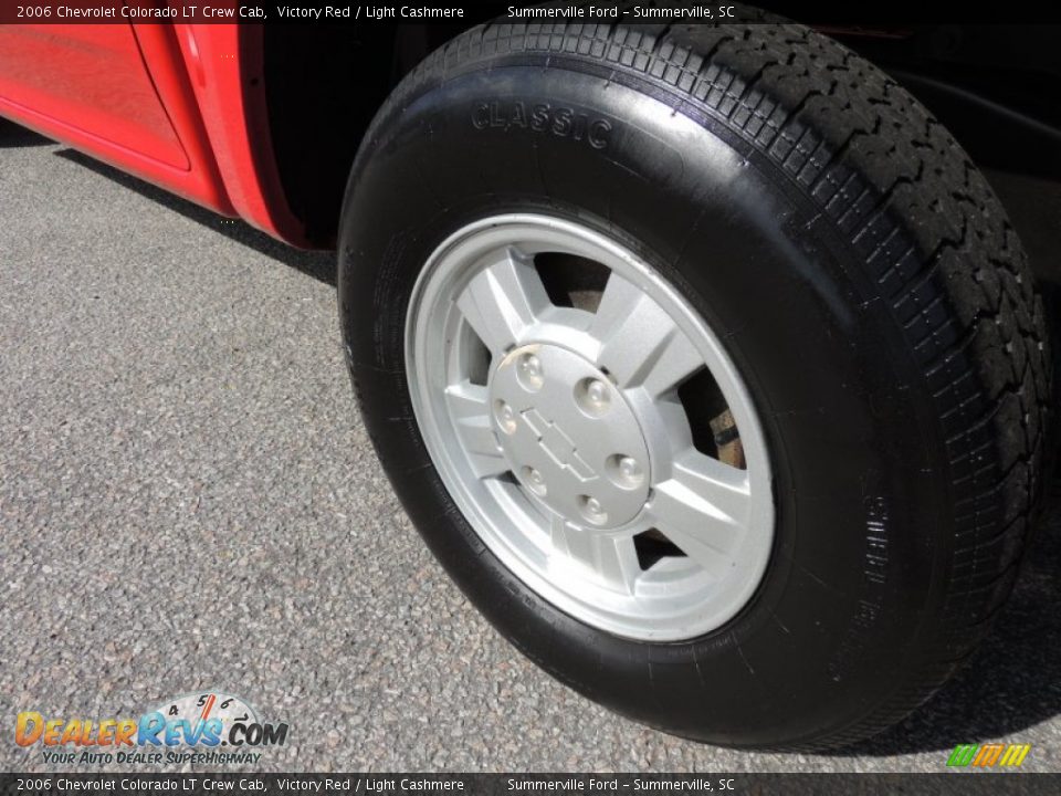 2006 Chevrolet Colorado LT Crew Cab Victory Red / Light Cashmere Photo #16