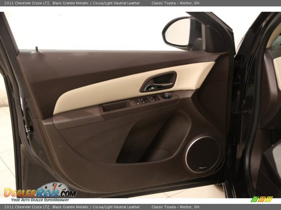 2011 Chevrolet Cruze LTZ Black Granite Metallic / Cocoa/Light Neutral Leather Photo #4