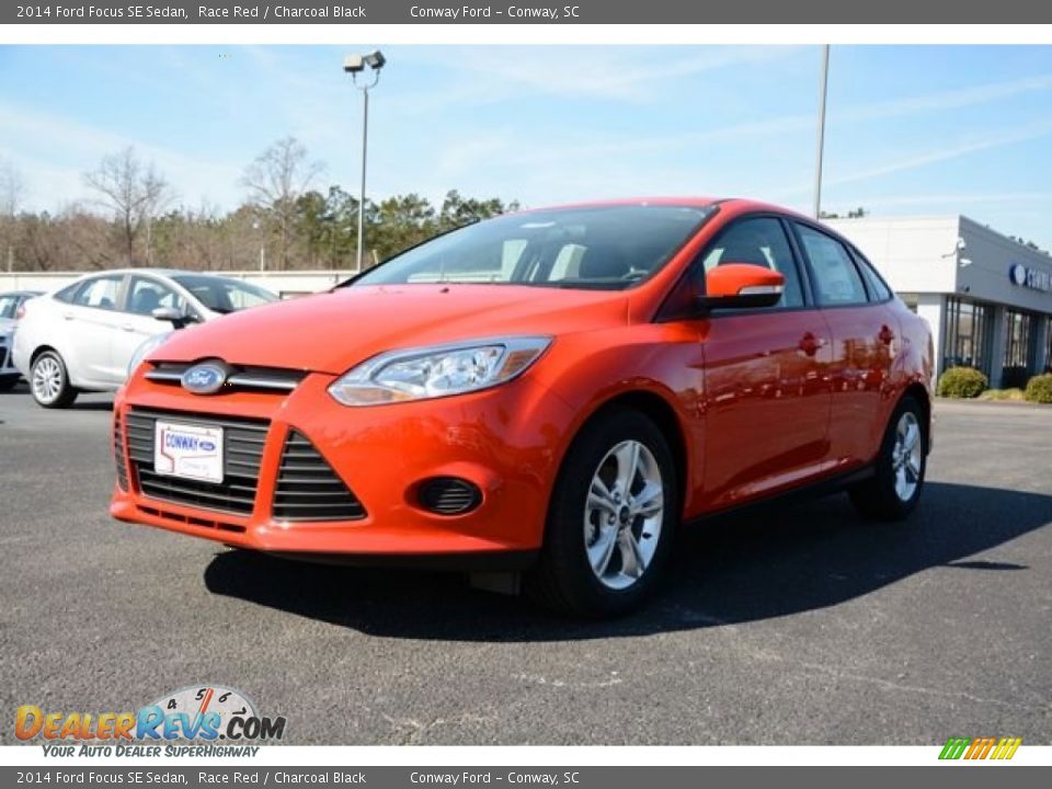 2014 Ford Focus SE Sedan Race Red / Charcoal Black Photo #1