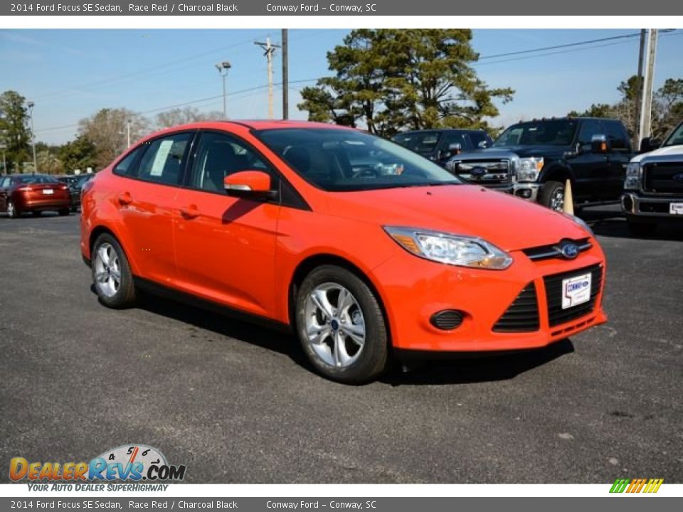 2014 Ford Focus SE Sedan Race Red / Charcoal Black Photo #3