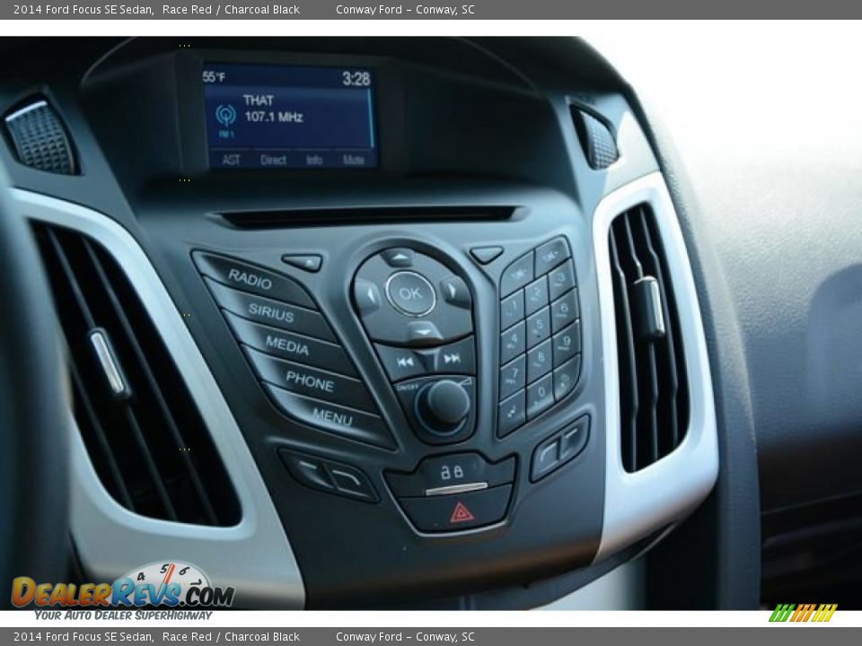 2014 Ford Focus SE Sedan Race Red / Charcoal Black Photo #26